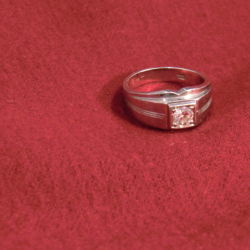 ダイヤ指輪 ダイヤ指輪