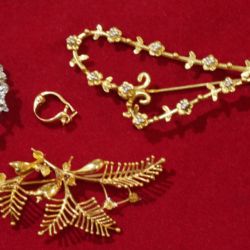 金、プラチナアクセサリーを神戸市東灘区のお客様からお買取りさせていただきました。 金、プラチナアクセサリー