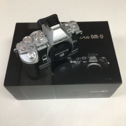 OLYMPUS OM-D E-M1 OLYMPUS OM-D E-M1