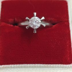 ダイヤモンド指輪 ダイヤモンド指輪