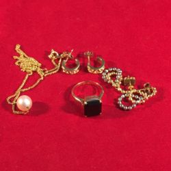 金ネックレス、金指輪、金ピアス 金ネックレス、指輪、ピアス